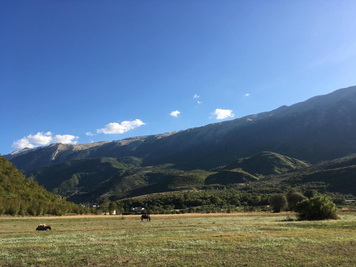 Отель Albturist Ecocamping Permet & Outdoor Sports Center Экстерьер фото